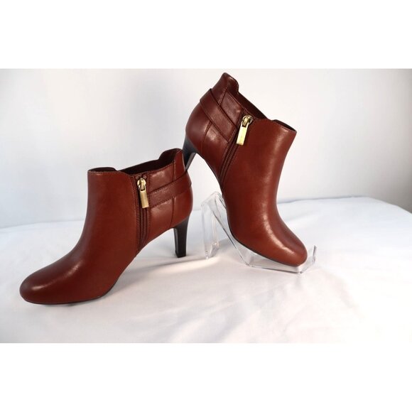 Bandolino Women's Brown Leather Ankle Booties with Gold Buckle & Zipper Size 7.5 - Picture 2 of 6